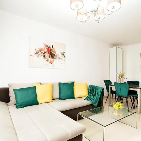 Best City Center Apartments By Alia Bucharest Exterior photo