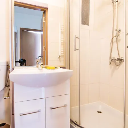 Best City Center Apartments By Alia Bucharest Exterior photo