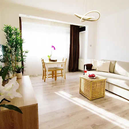 Best City Center Apartments By Alia Bucharest Exterior photo